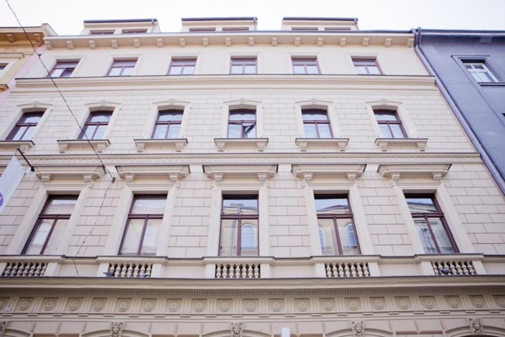 Apartment Rhythm And Style In City Center Andel Prag
